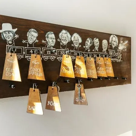 Ernesaks - Private Yard And Grill Villa