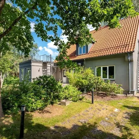 Ernesaks - Private Yard And Grill * Tallinn